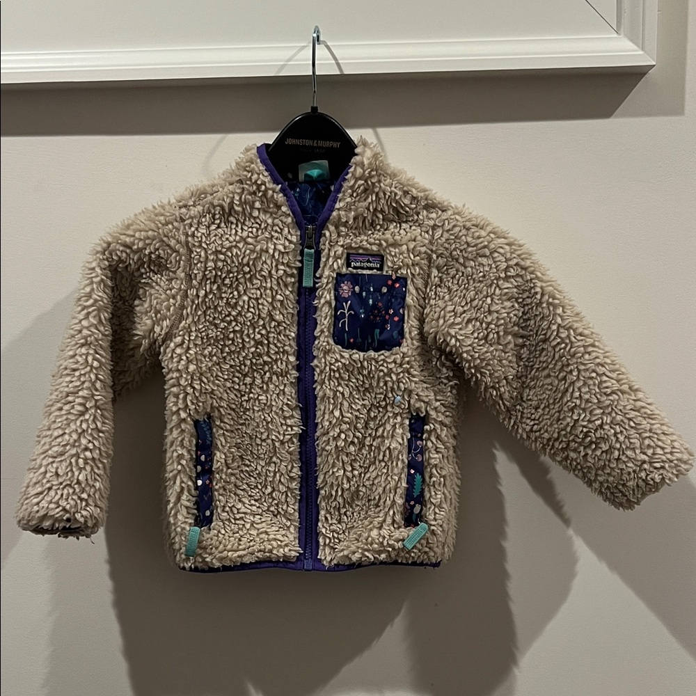 Patagonia Kids Beige Fleece Jacket with Purple Trim 4T